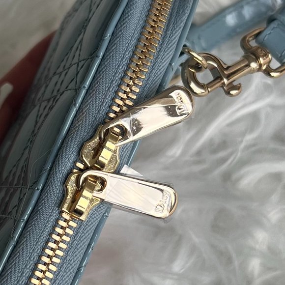 LADY DIOR PHONE HOLDER - Patent Leather - Picture 3 of 3